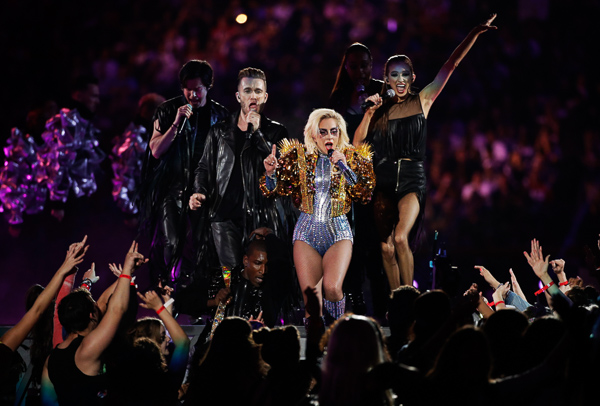 020517gagahalftimesb51img7.jpg