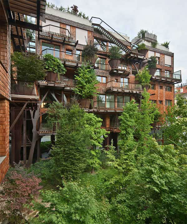 <div class='meta'><div class='origin-logo' data-origin='none'></div><span class='caption-text' data-credit='Beppe Giardino'>These "treehouse" apartments in Turin, Italy are composed of 63 units, about 150 trees and fulfill your childhood dreams of living inside a massive tree.</span></div>