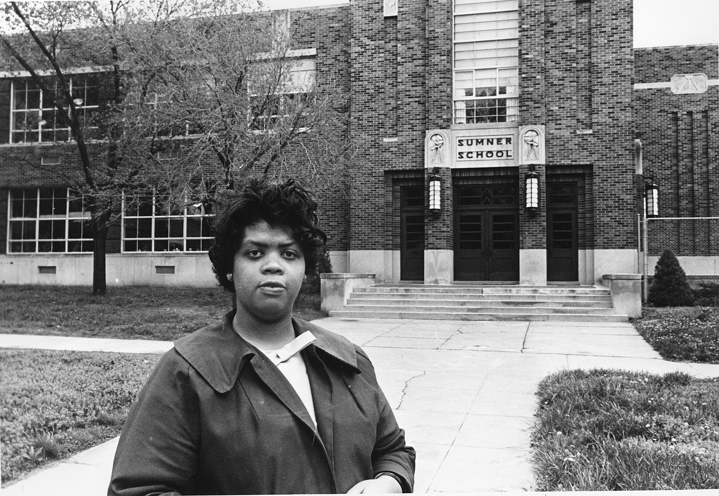 <div class='meta'><div class='origin-logo' data-origin='none'></div><span class='caption-text' data-credit='AP'>Linda Brown Smith, who as a young girl was at the center of the Brown v. Board of Education of Topeka, Kansas court case, has died. She was 76.</span></div>