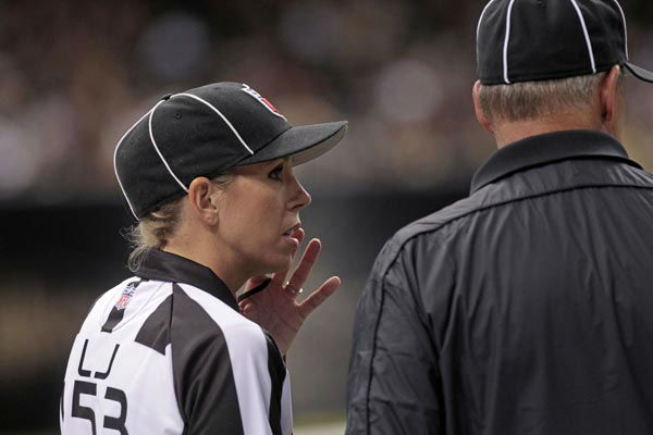 Report Nfl Hires Sarah Thomas Becomes First Female Full Time Official 