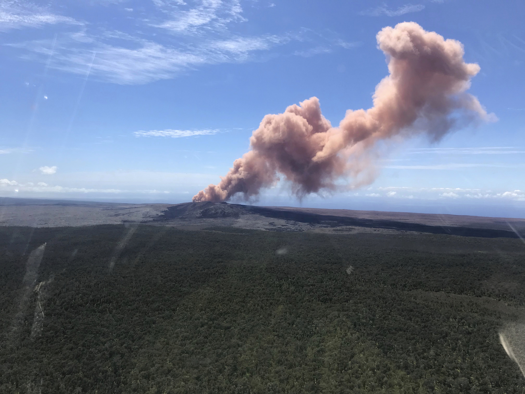 Laze: Hawaiian officials warn of harmful lava haze shooting from ocean amid Kilauea ...1800 x 1350