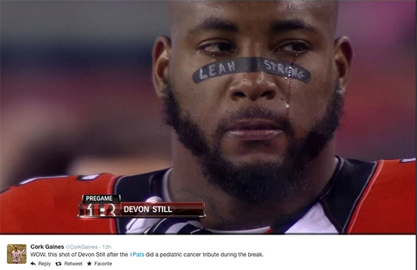 Patriots cheerleaders honor <b>Devon Still&#39;s</b> daughter by wearing Bengals jersey - 100614-cc-DevonStill8