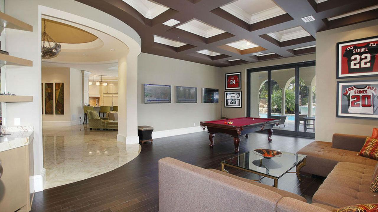 NFL's most expensive home belonged to a Falcon