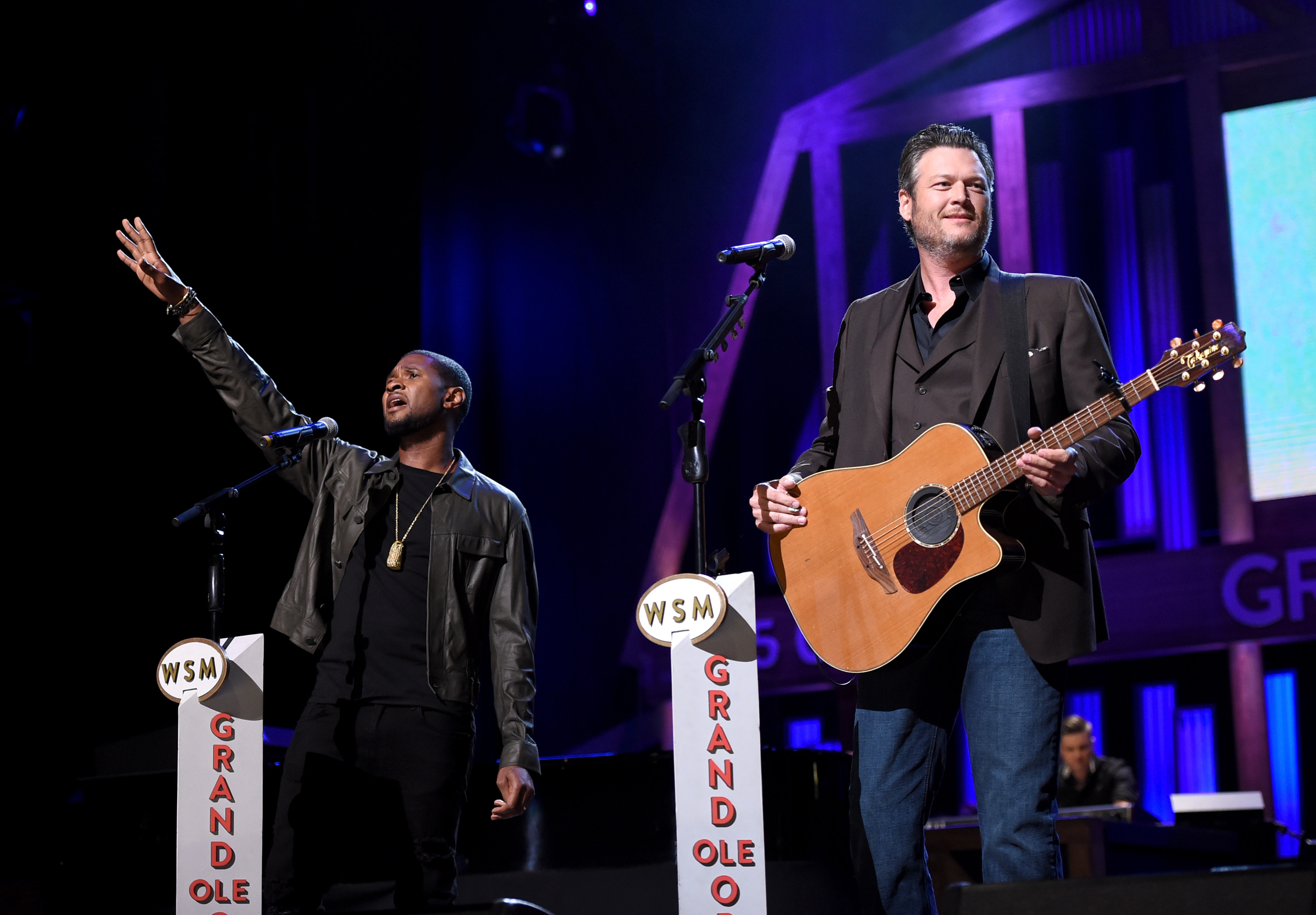 <div class="meta image-caption"><div class="origin-logo origin-image none"><span>none</span></div><span class="caption-text">Usher and Blake Shelton perform onstage during Hand in Hand: A Benefit for Hurricane Relief at the Grand Ole Opry House on September 12, 2017 in Nashville, Tennessee. (John Shearer/Hand in Hand/Getty Images)</span></div>