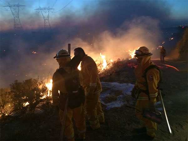 071715-kabc-ie-north-fire-martin-orozco-img.jpg
