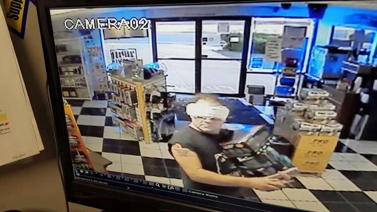 Apple Valley 'Maxi Pad Bandit' caught on camera; suspect in custody