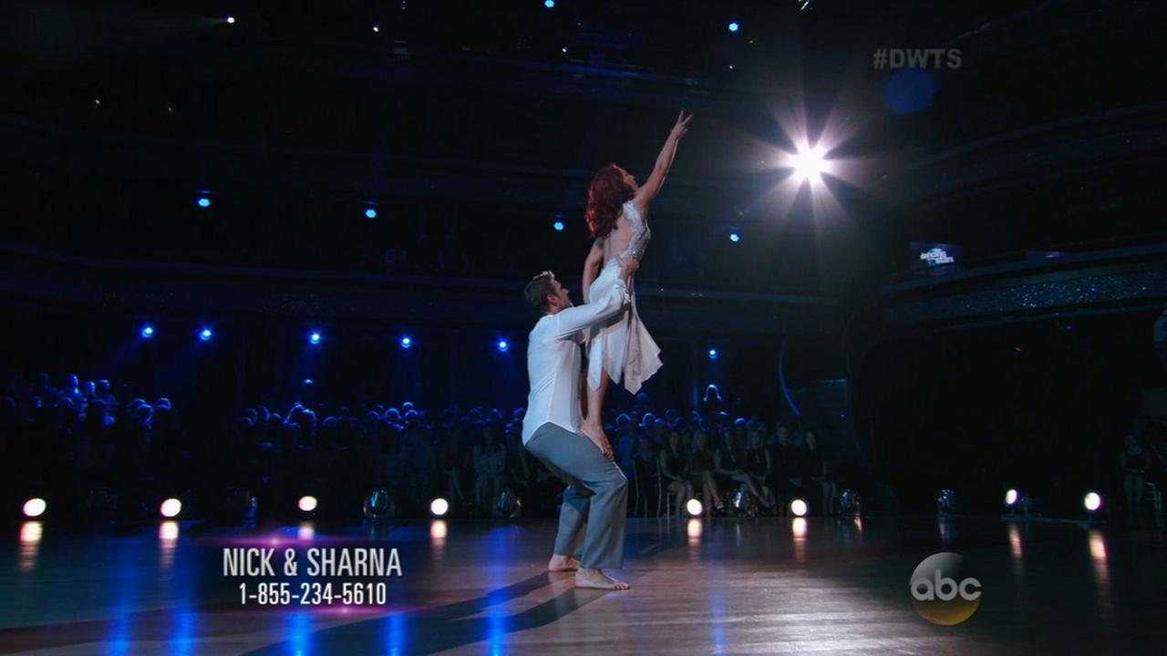 Stars pay tribute to inspirational figures in Week 8 of 'Dancing with the Stars'