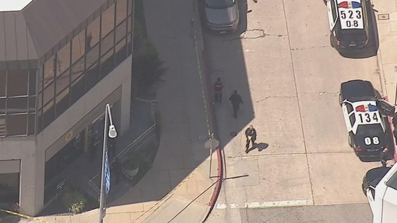 FBI, LAPD ask for public's help to find West LA armed bank robbery