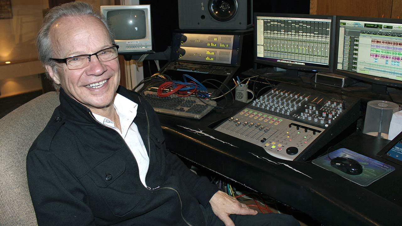 Bobby Vee, 1960s pop singer, dies at age 73