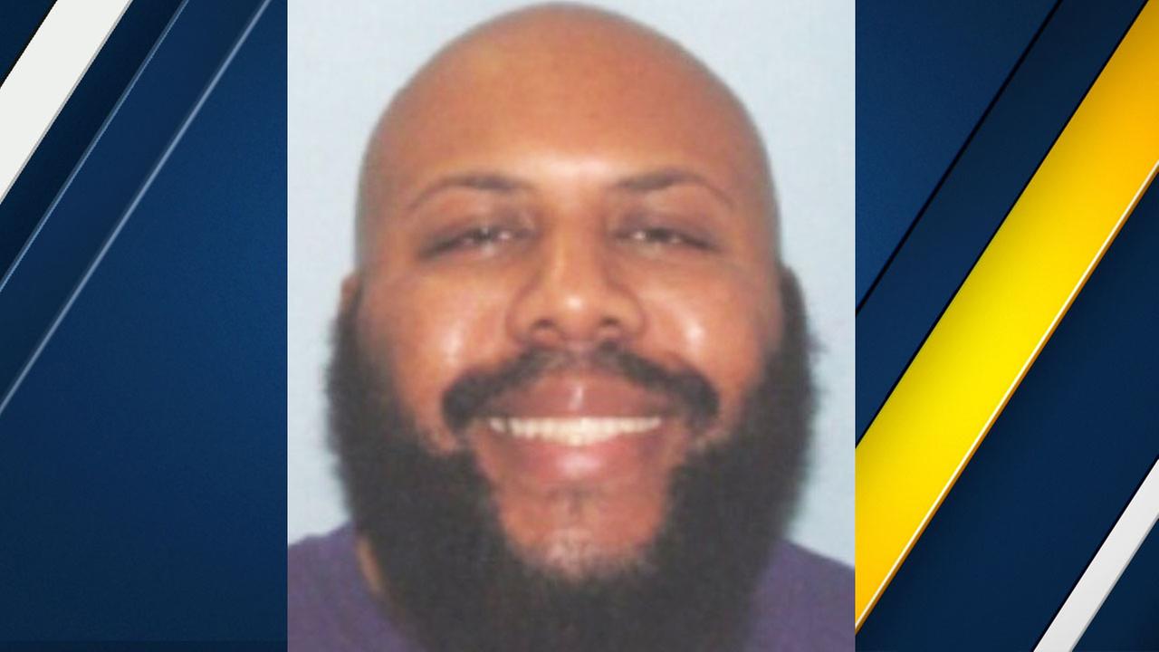 Cleveland police searching for suspect who broadcast killing on Facebook