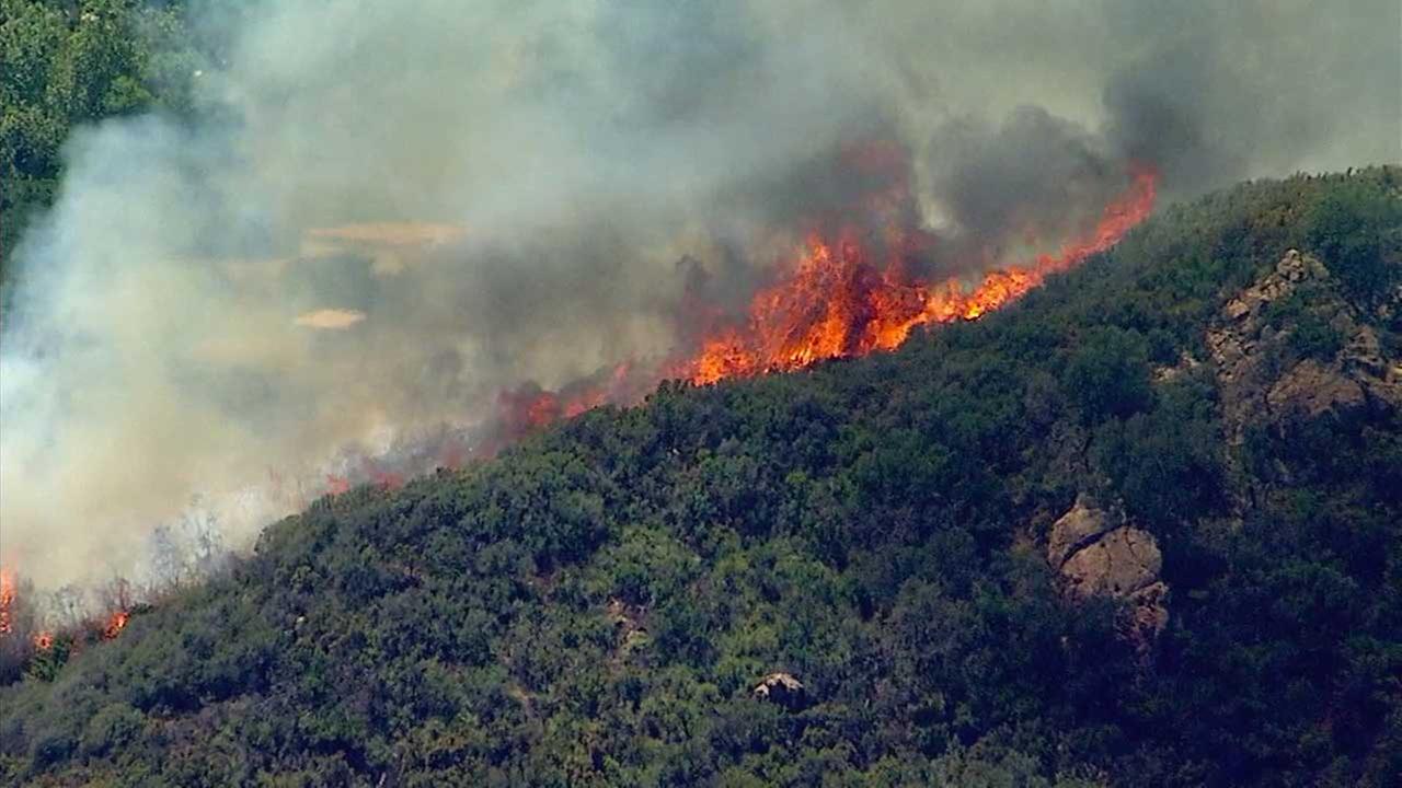 Brush Fire Breaks Out In Malibu | Abc7.com