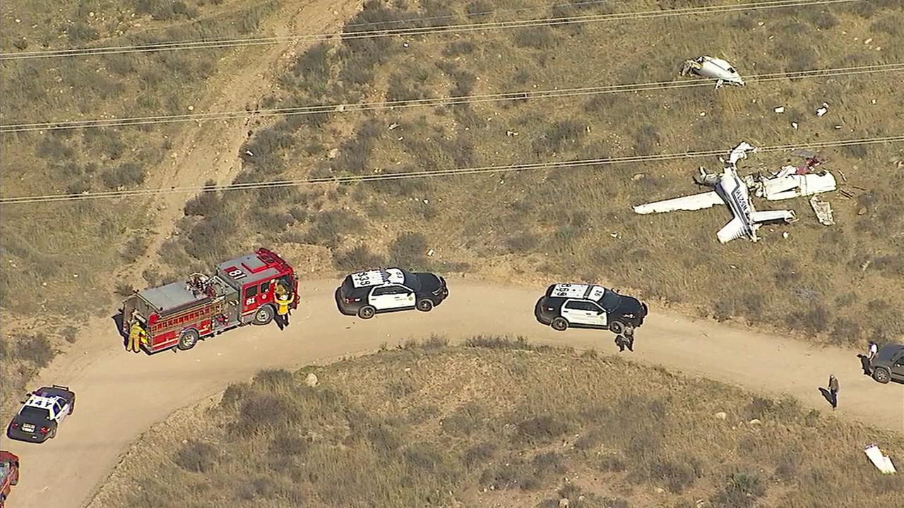 Four people killed when small plane crashes in Agua Dulce Four people killed when small plane crashes in Agua Dulce