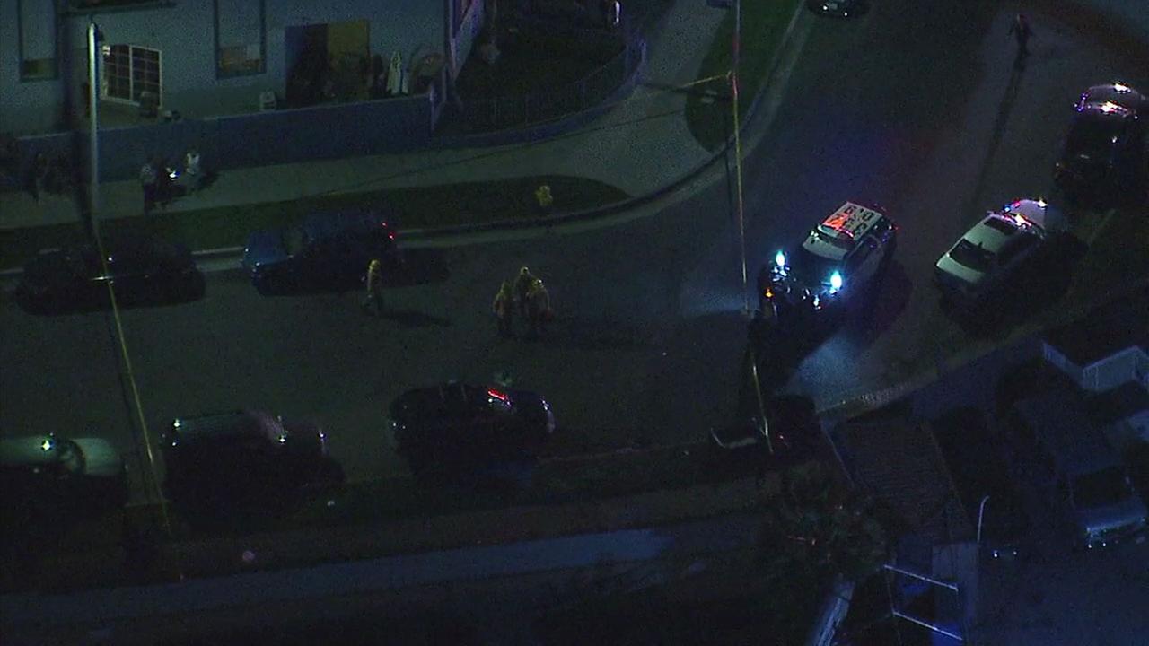 1 killed, 1 injured in North Hollywood shooting; 2 suspects sought