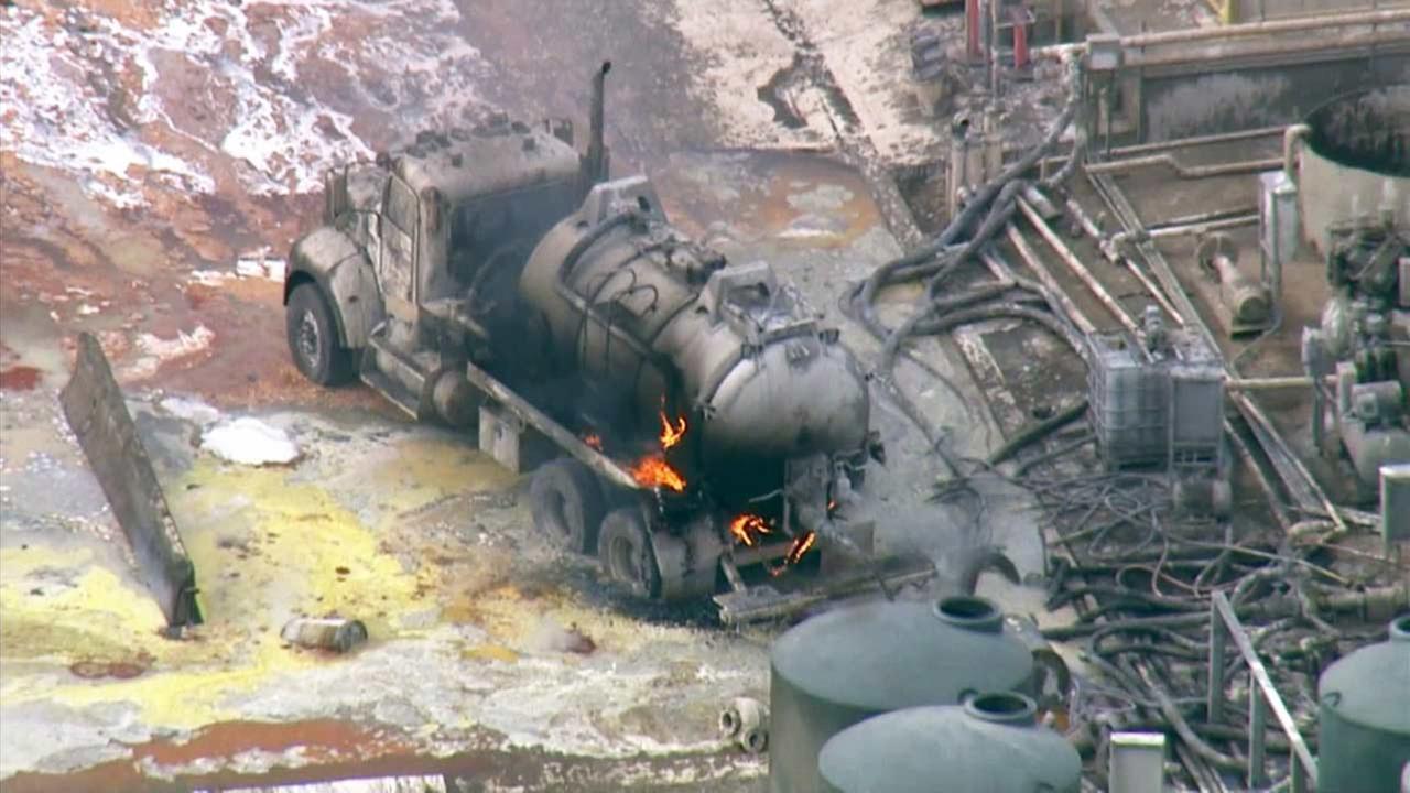 PHOTOS Flames, smoke from Santa Paula vacuum truck explosion KABC7