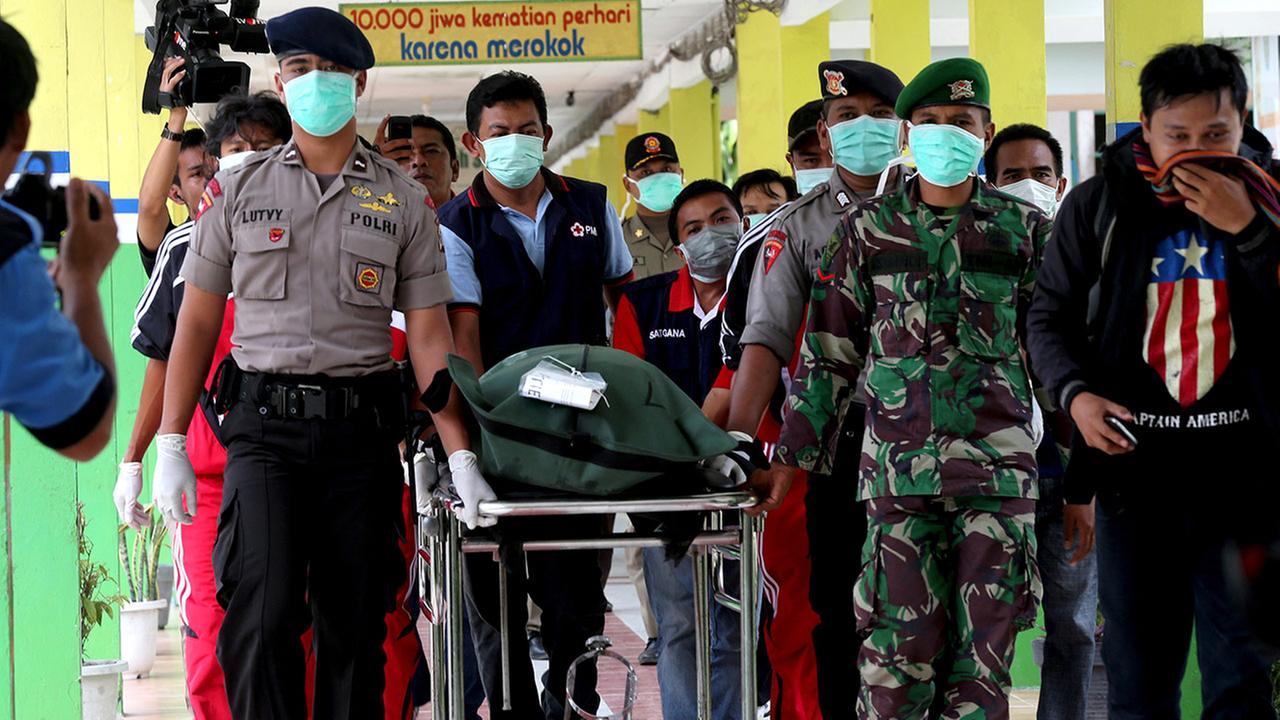 AirAsia plane crash: 21 more bodies recovered Friday; 30 total | abc7.