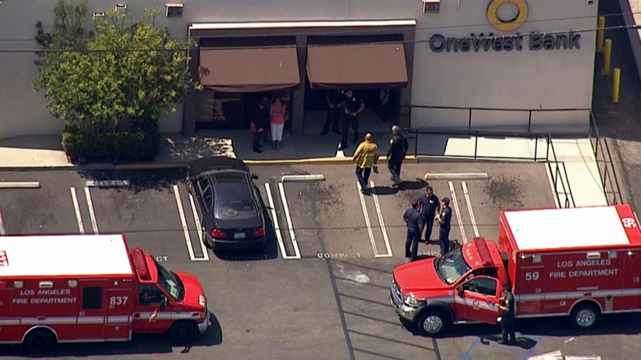 Suspects Sought In Armed Takeover Bank Robbery In West Los Angeles