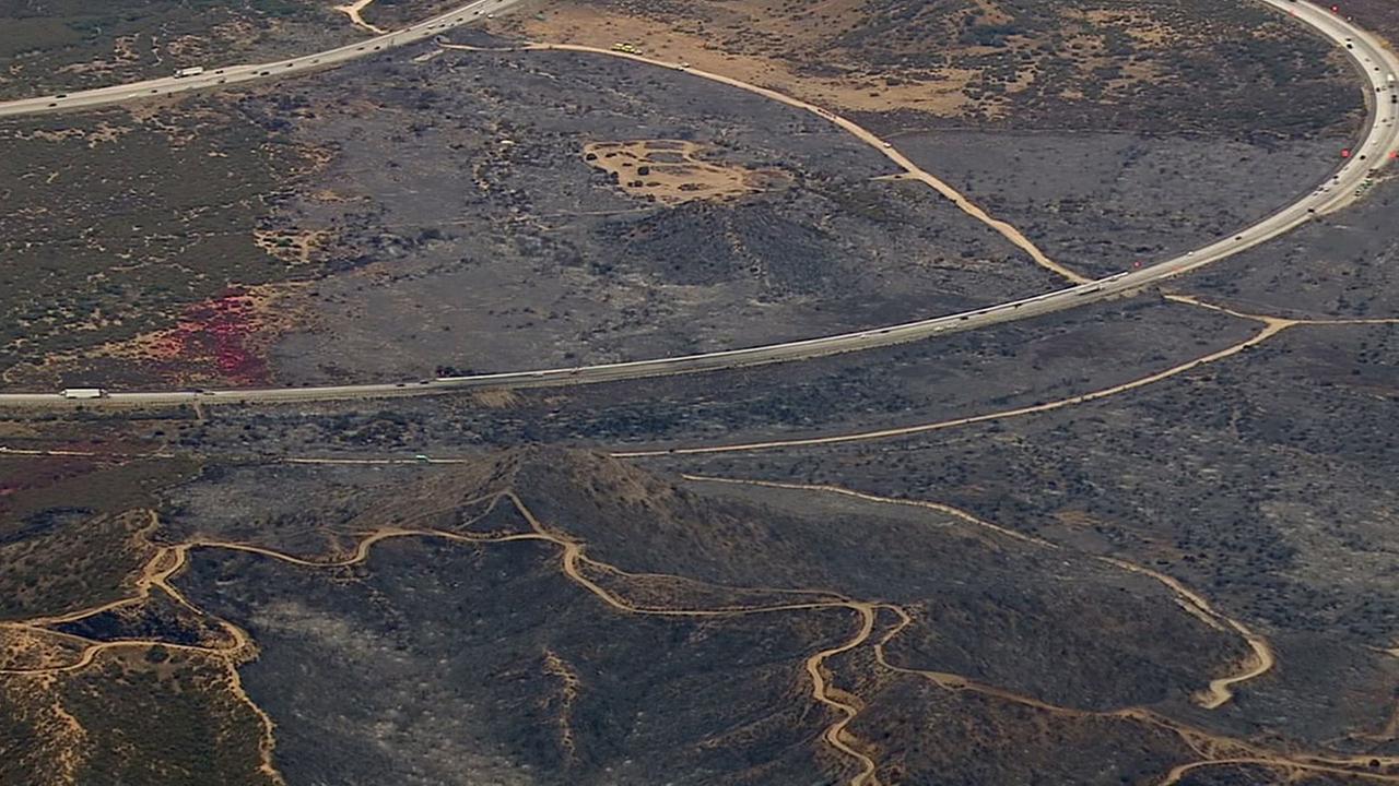 Brush fire erupts next to 15 Freeway in Cajon Pass KABC7 Photos and
