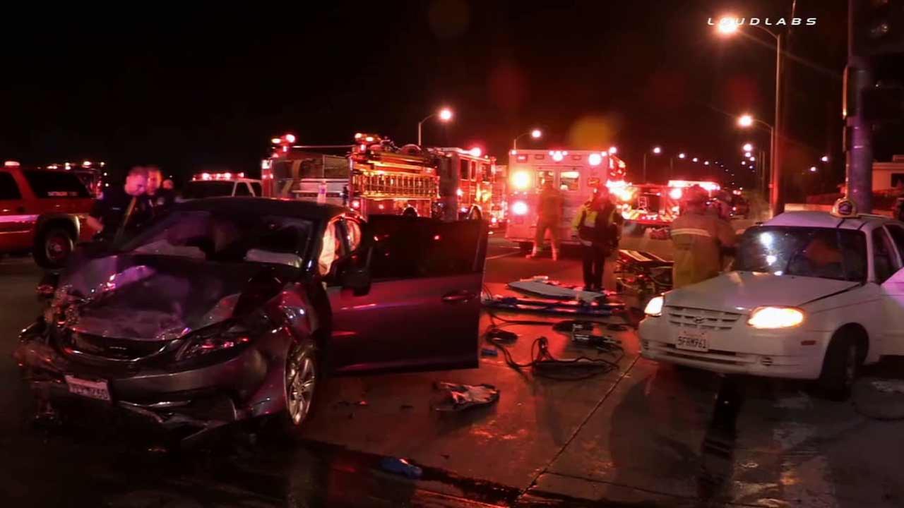 9 injured in violent 2vehicle accident in Bell