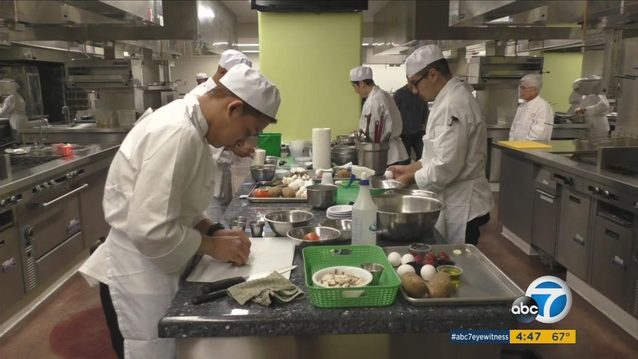 Culinary Arts program offers scholarships for high school chefs | abc7.com