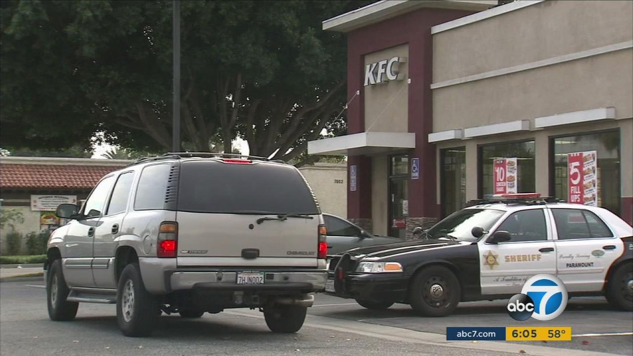 Man steals food, attempts to kidnap girl from family at KFC, police say - WLS-TV