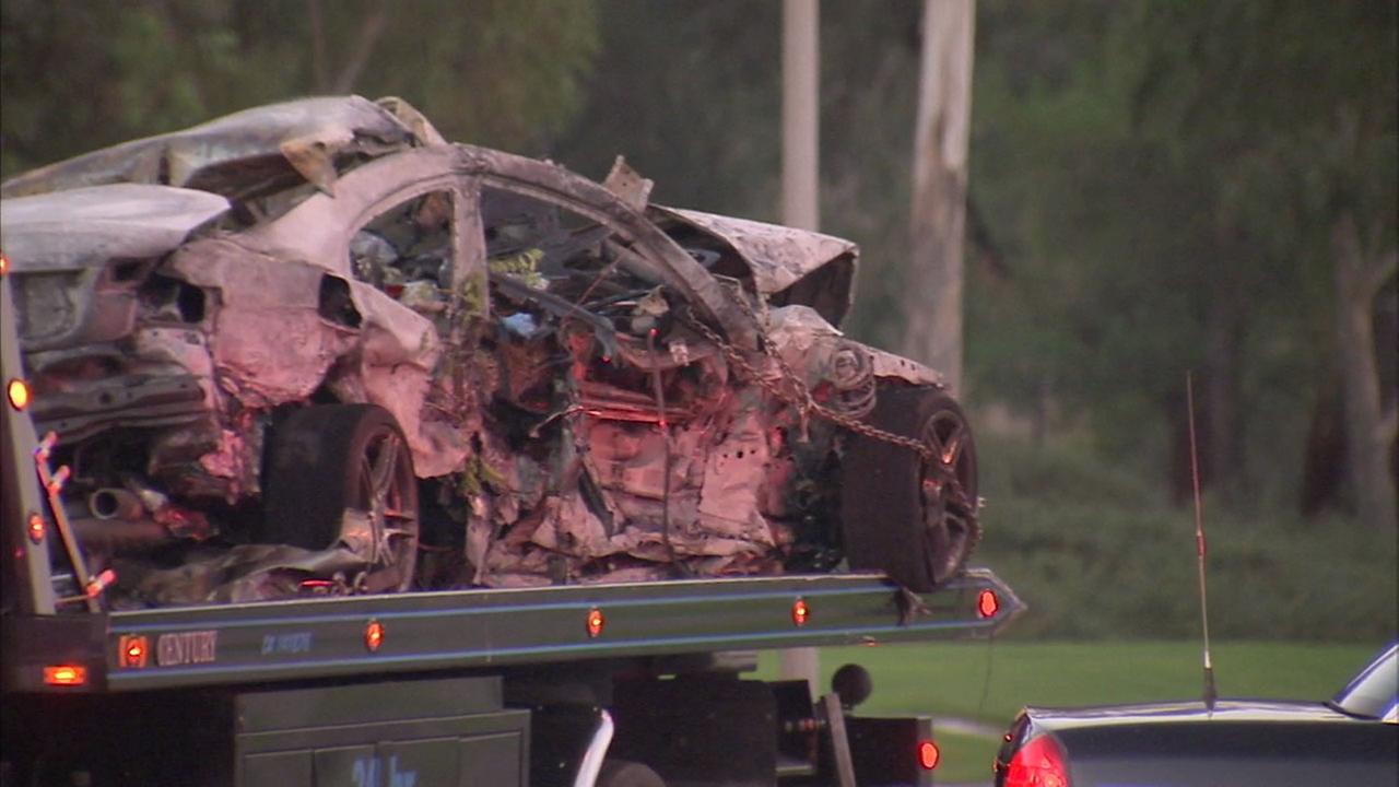 2 Killed In Fiery Head-on Crash In Santa Clarita | Abc7.com