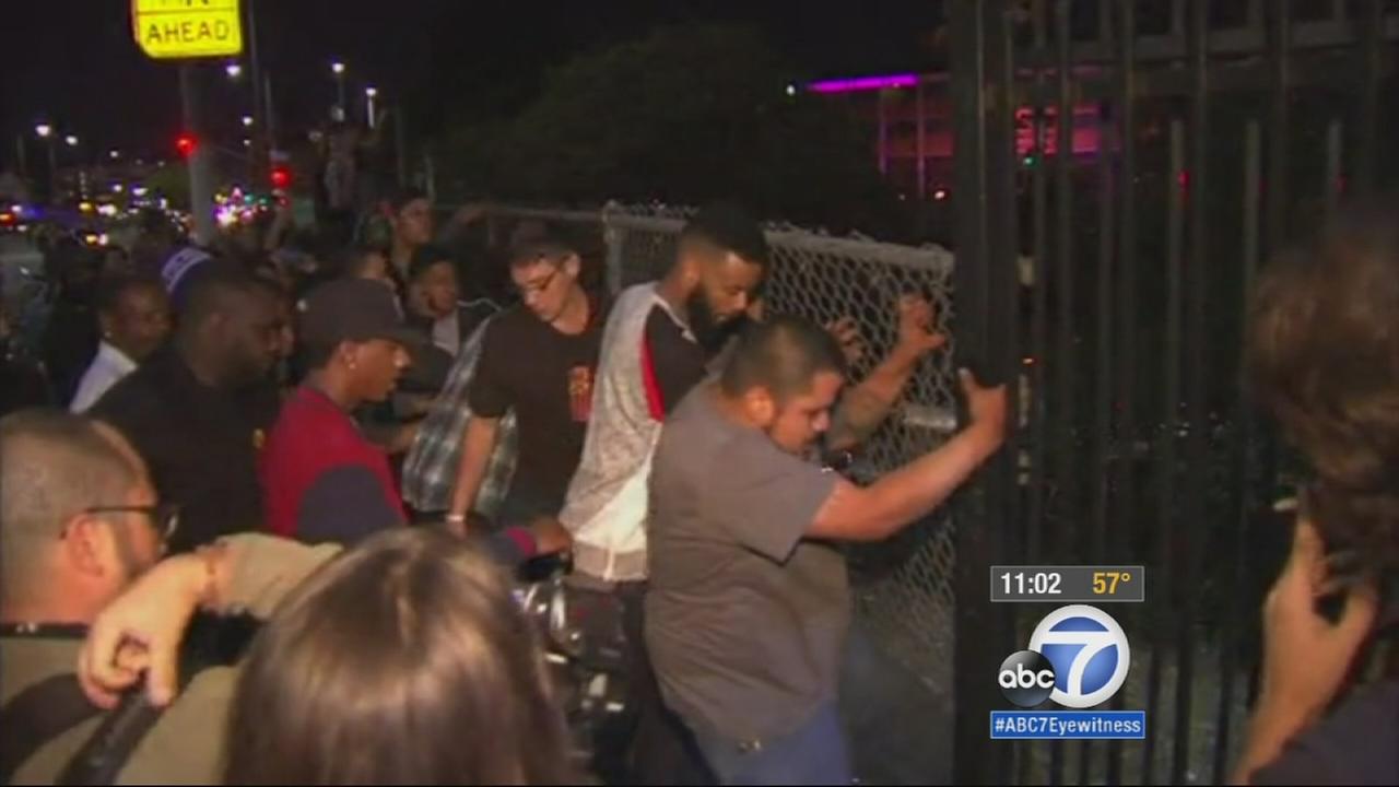 Ferguson Protests Block La Freeway Traffic Surface Streets 