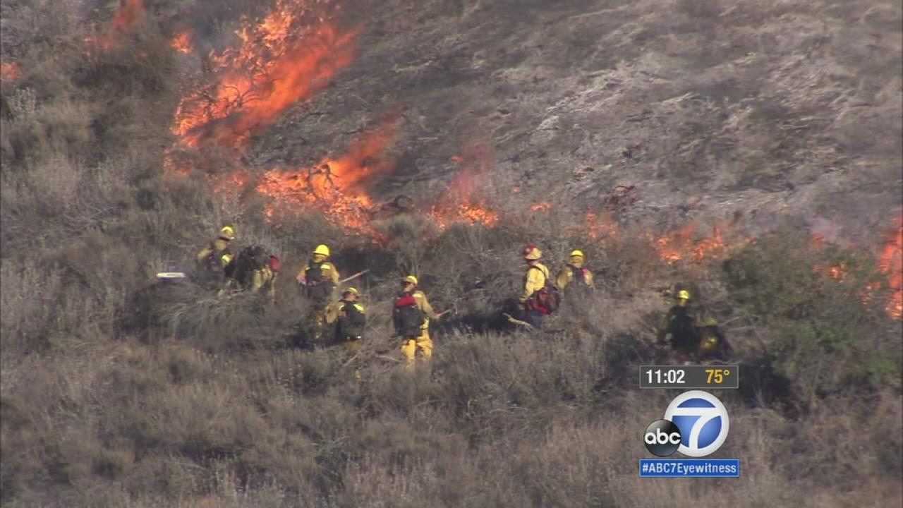 Brush Fire Threatens Homes In Simi Valley; 50 Percent Contained | Abc7.com