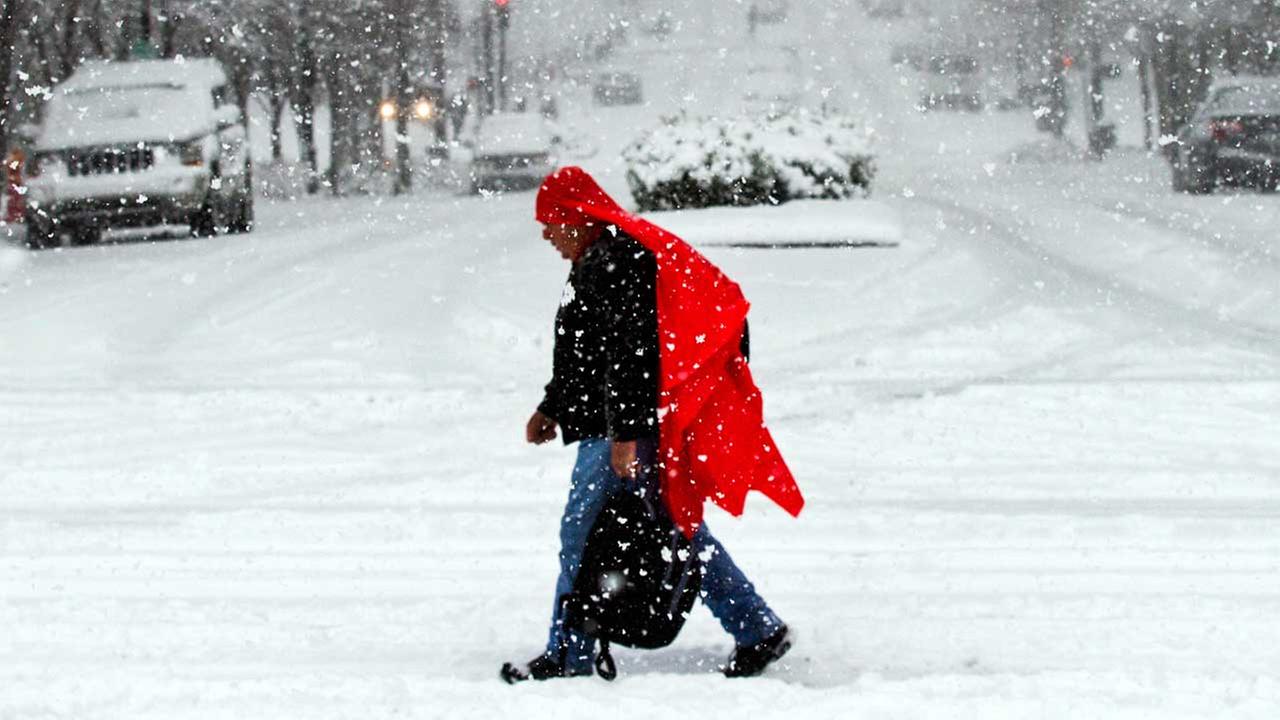 Blizzard brings much of East Coast to a standstill; 18 dead