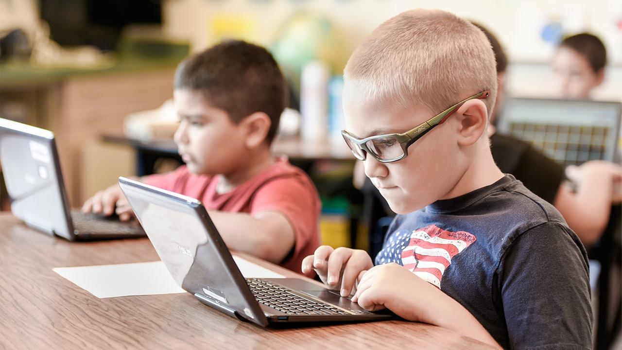 Personalized Learning Initiative Aims to Develop Student Digital Literacy