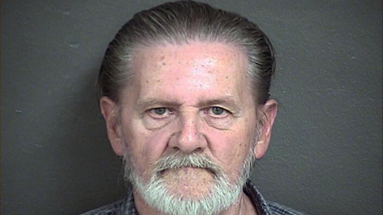 Kansas man admits to robbing bank to escape wife
