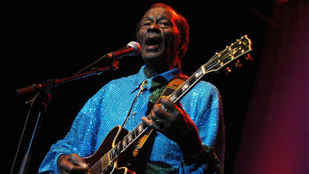 Rock 'n' roll legend Chuck Berry dies at 90