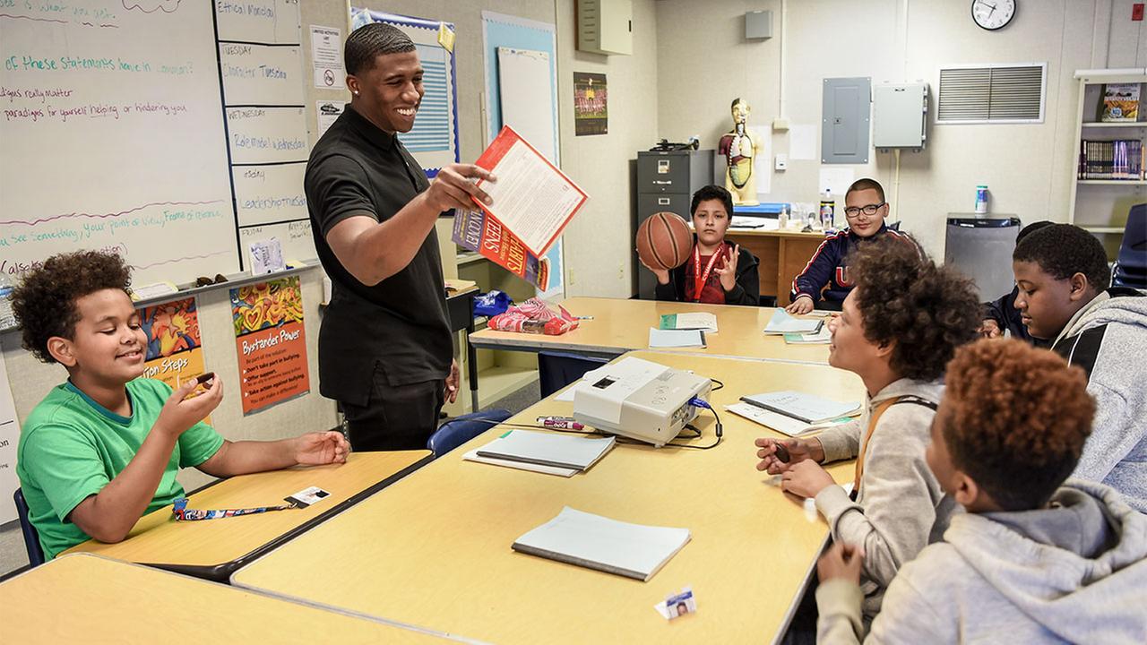 Wawona Aide Draws on His Experiences to Mentor Students