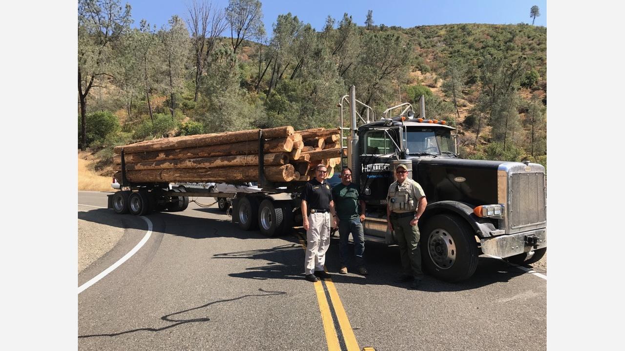Logging truck helps Mariposa County authorities stop high speed pursuit suspect