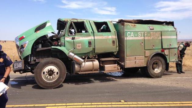 6 people, including 5 firefighters, injured in crash near Clovis