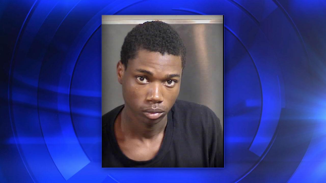 Escaped inmate David Riggins surrenders to authorities