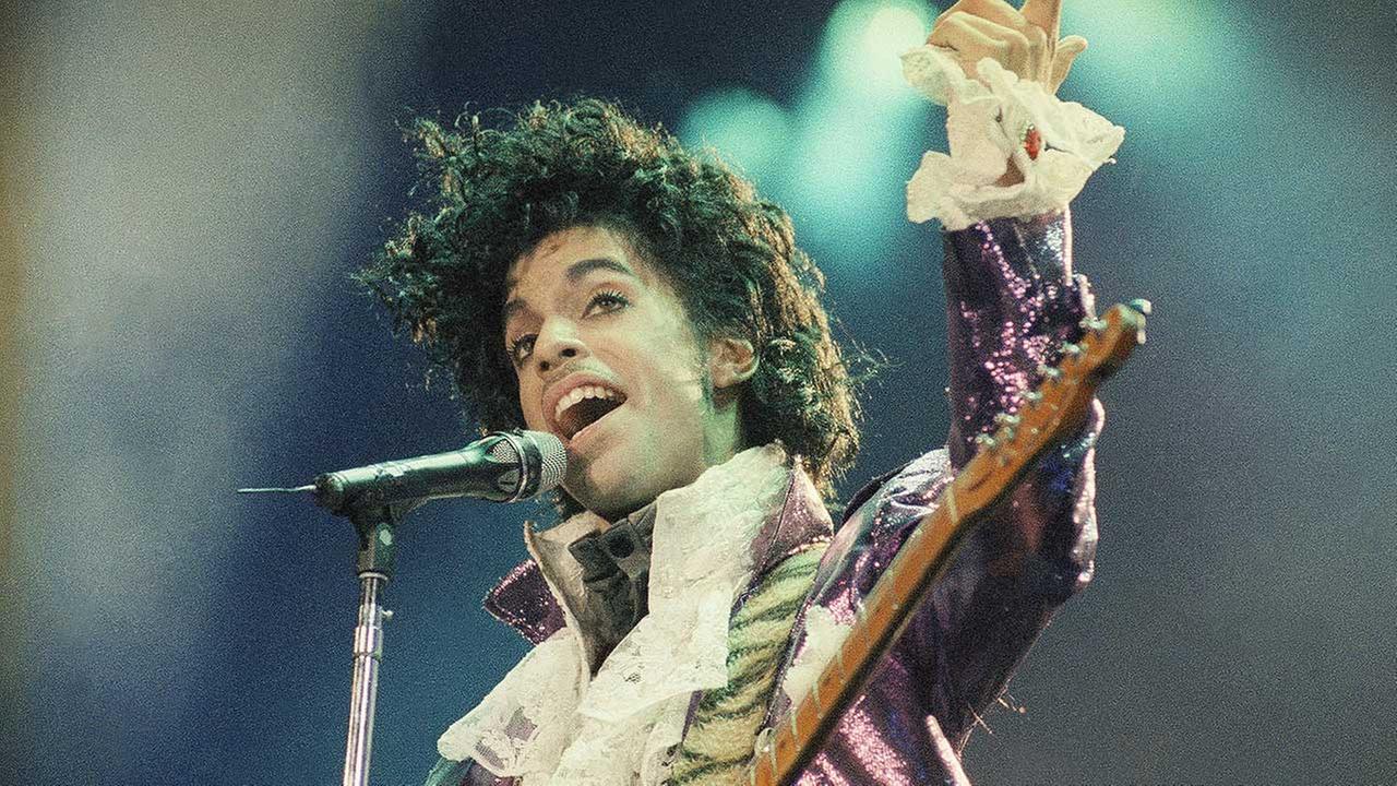 Prince dies at his estate in Minnesota, publicist says