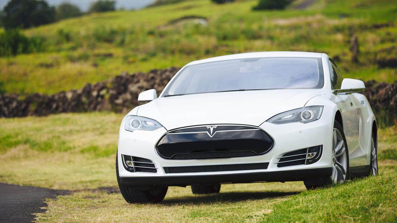 Tesla to release lower-priced versions of Model S car