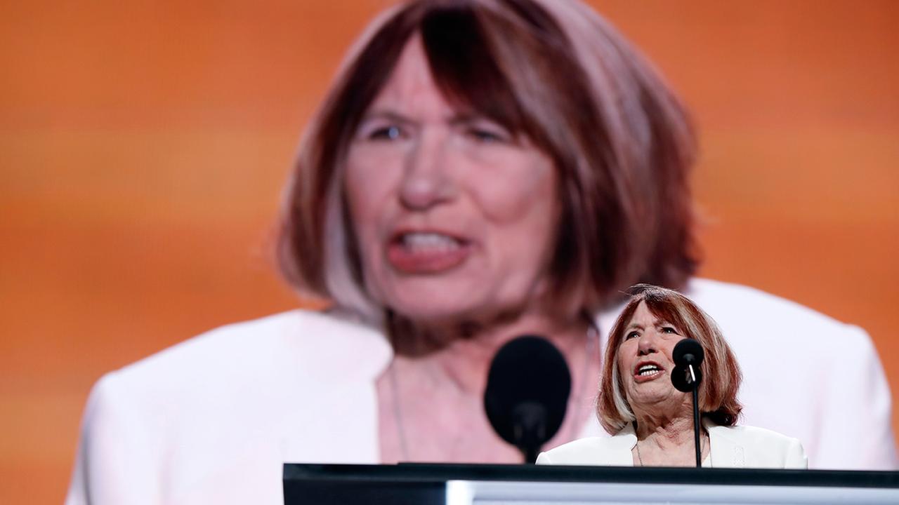 Parents of 2 killed in Benghazi attacks sue Hillary Clinton