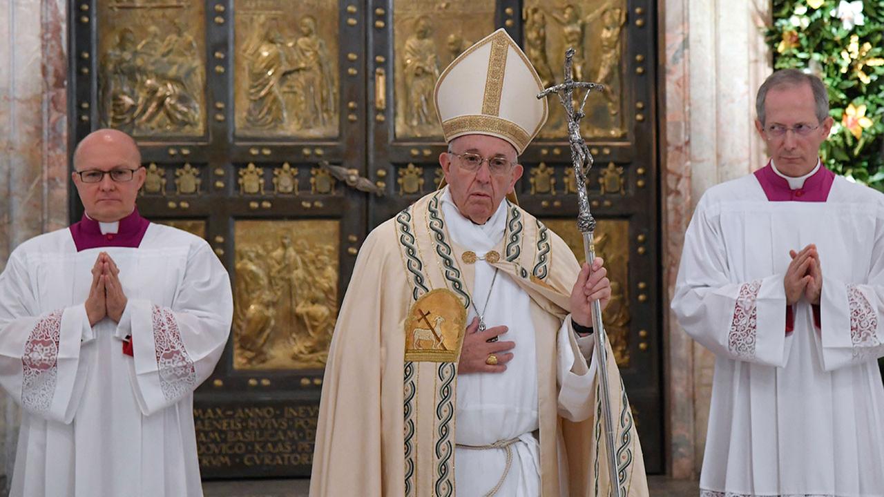 Pope Francis extends special permission on abortion