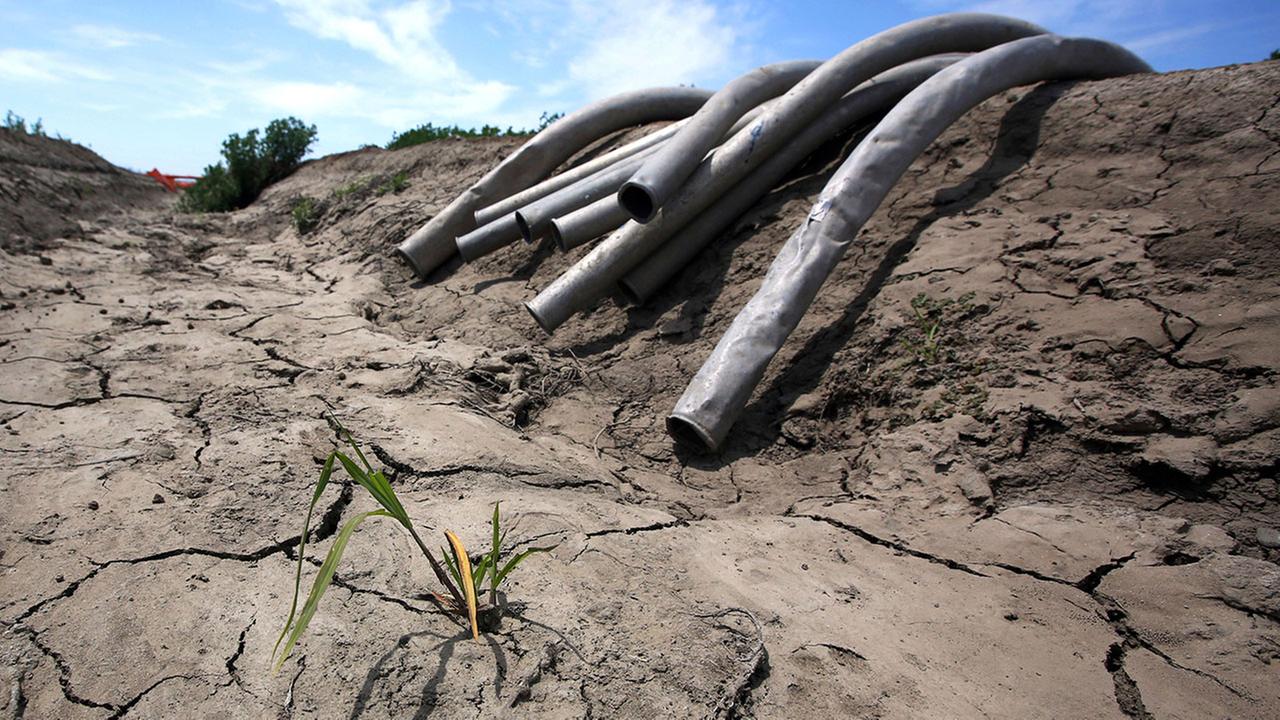 House approves bill on Calif. drought, Flint water