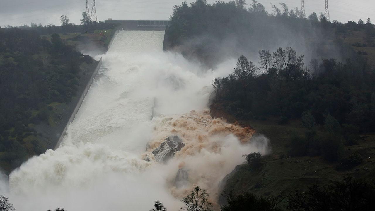 Image result for 188,000 evacuated because part of CA dam could fail