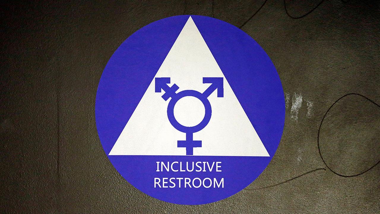 Trump administration lifts transgender bathroom guidance