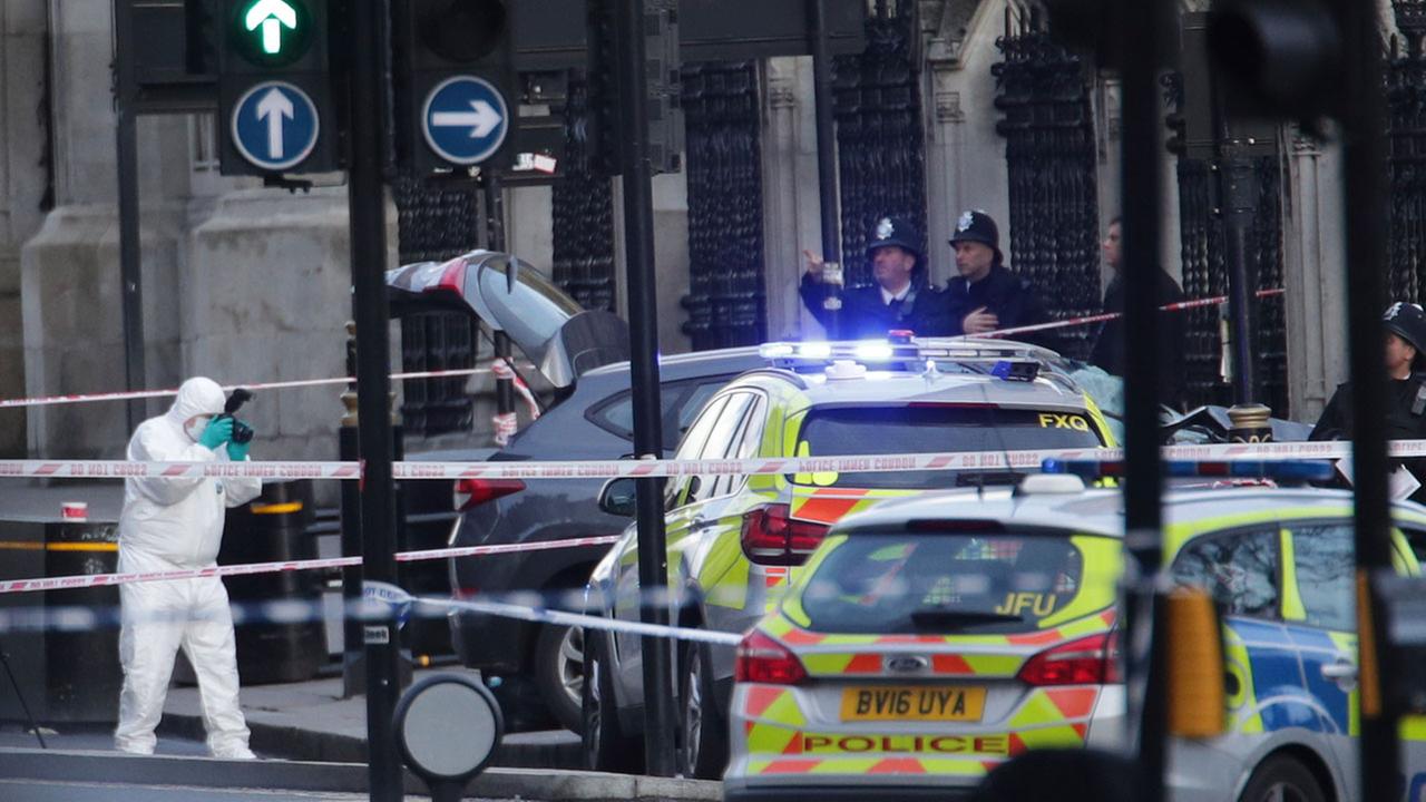 London attack: Seven arrests made in overnight raids