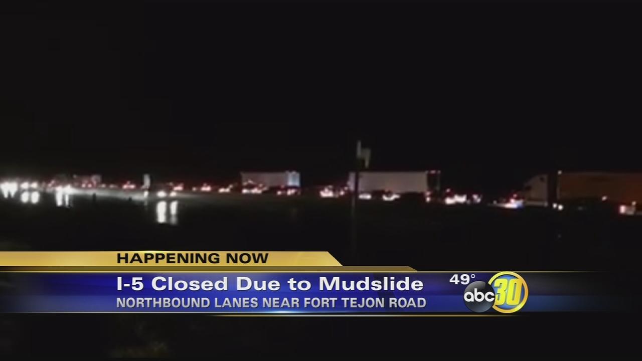 Portion of I-5 closed due to mudslide