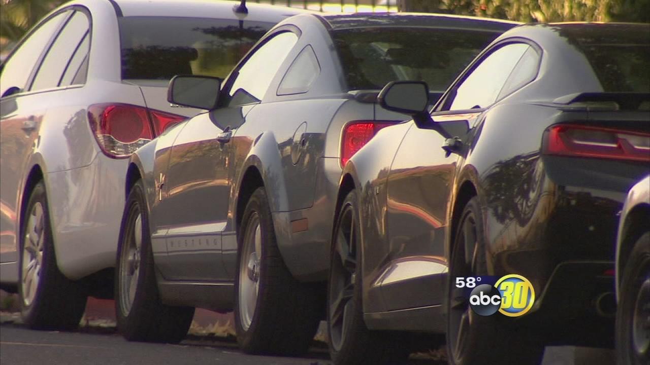 Authorities warning residents around Fresno State to keep an eye out for car burglars