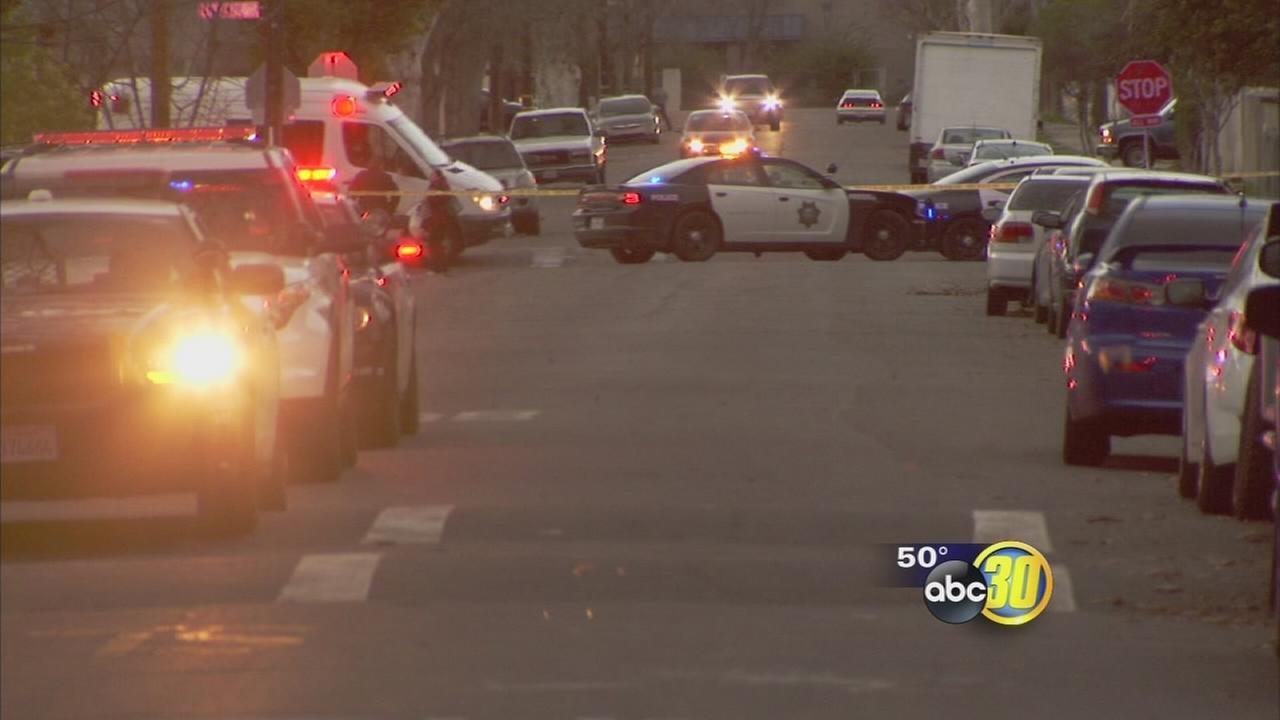 2 men injured in shooting near elementary school in Central Fresno