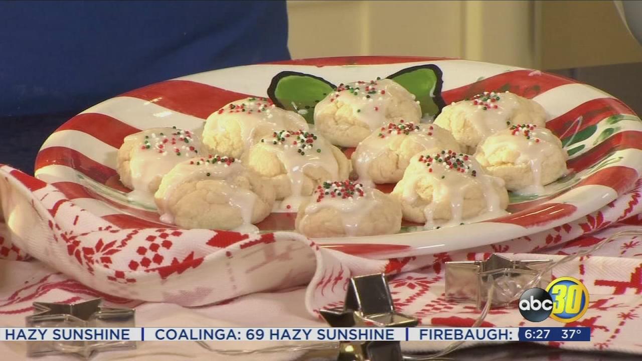 Chef Shayna: Italian Christmas Cookie and White Russian