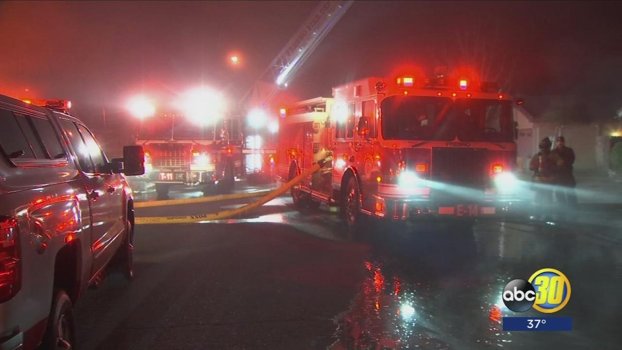 Overnight fires in NW Fresno could have been limited had victims called fire dept. sooner