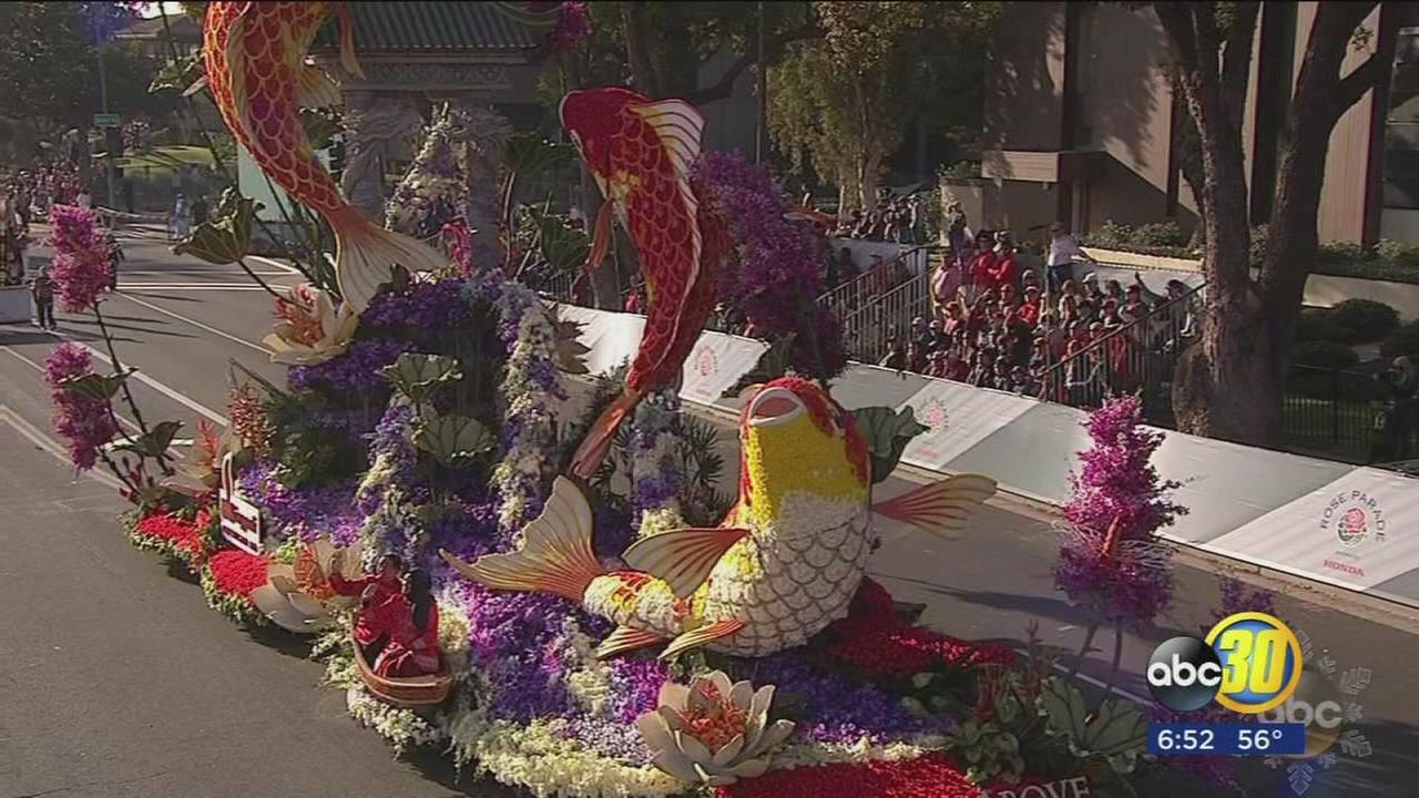 Thousands line streets of Pasadena for 129th Rose Parade