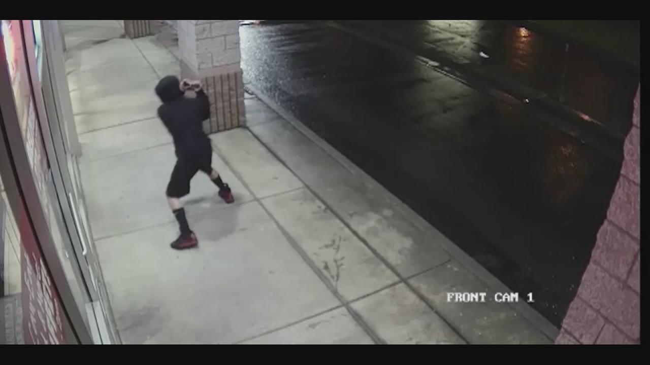 Fresno PD searching for 3 suspects who stole TVs from pizzeria